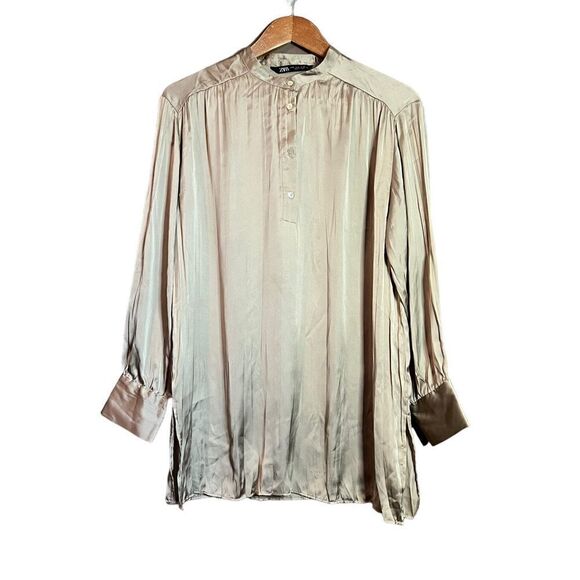 3 for $30! Zara biege satin 1/4 button top - Picture 1 of 9